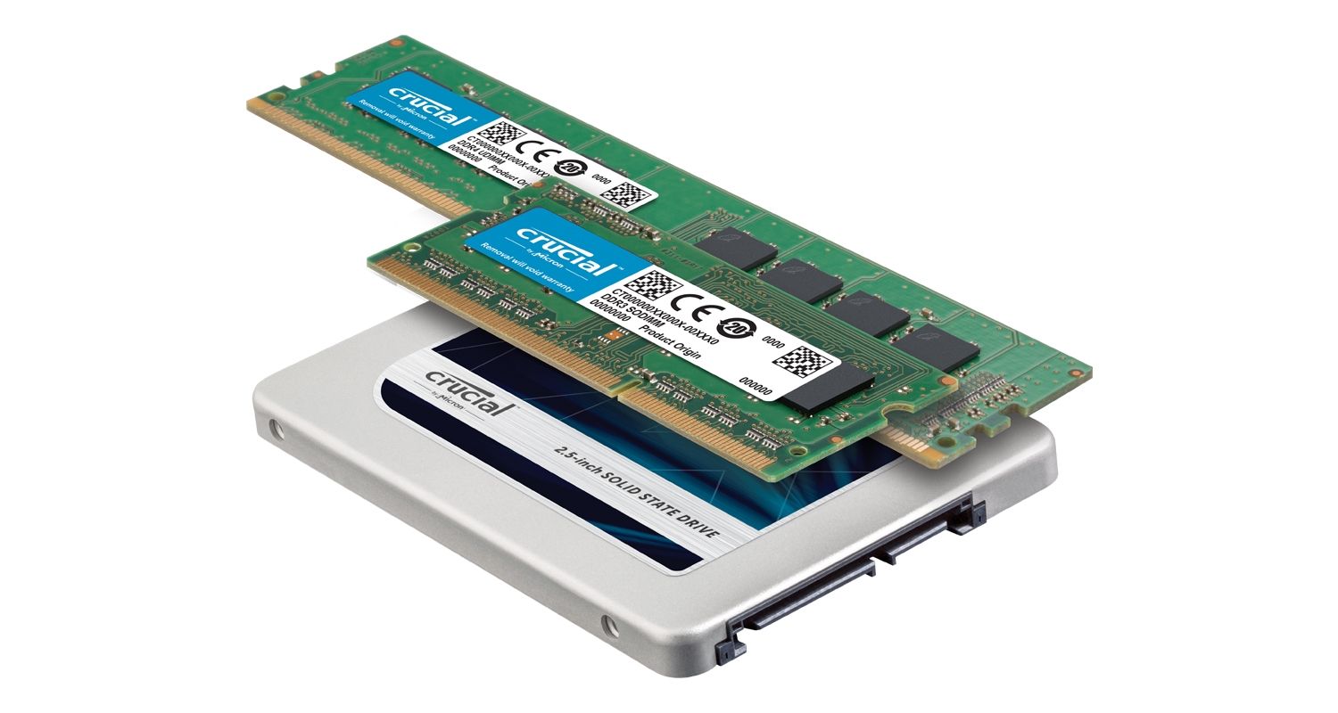 Una SSD Crucial y módulos de memoria RAM de Crucial