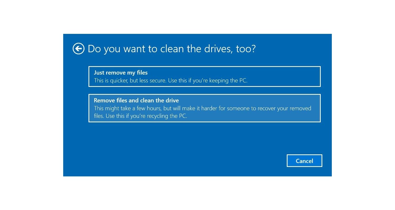 Ventana emergente de Windows 10 indicando al usuario que elimine sus archivos del ordenador y limpie su unidad