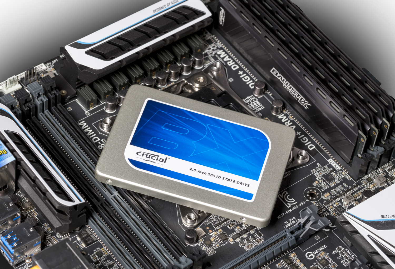 Imagen de la SSD Crucial BX200 de 6,35 cm MB 2